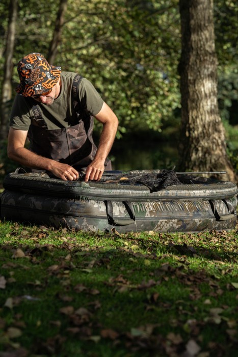 Nafukovacia podloška Nash Carp Care Air Cradle Camo