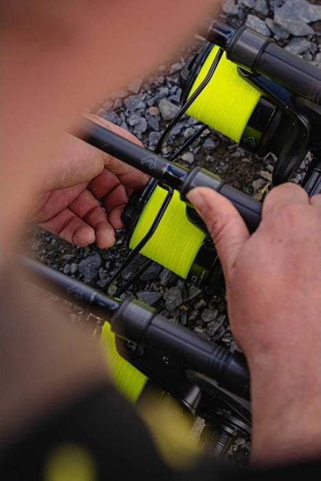 Najlon Avid Carp Extremity Hi-Vis XR Mono 1000m