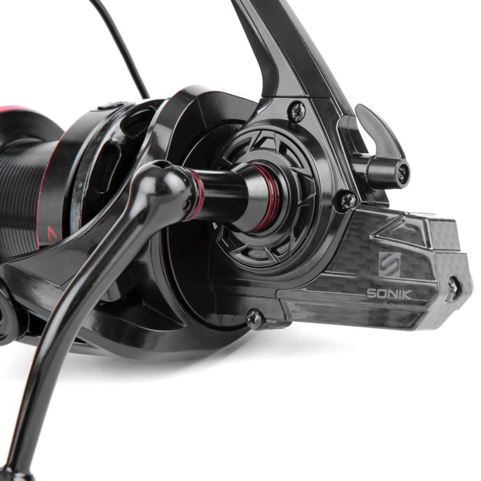 Naviják Sonik SK-47 Carbon 7000