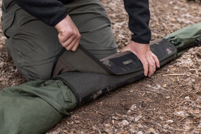 Navlaka za Brolly Korda Compac Brolly Wrap Dark Kamo
