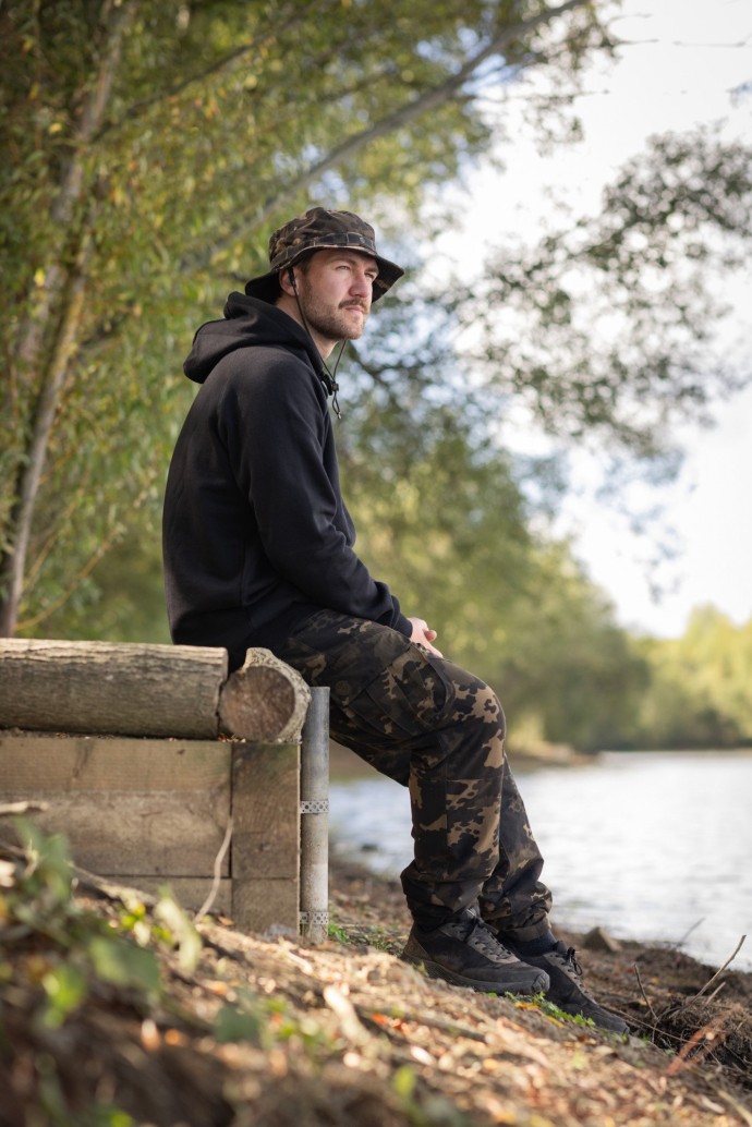 Nohavice Korda Polar Kombats Dark Kamo