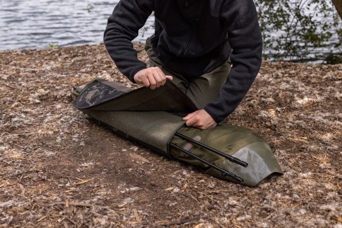 Obal na Bivak Korda Compac Bivvy Wrap Dark Kamo