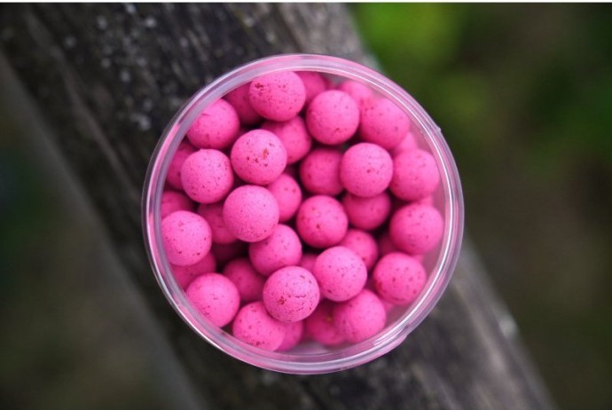 Plávajúce Boilies Carp Only Hi-Visual Mullberry Plum Pop-Up 80gr