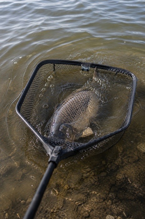 Plutajući Podmetač Giants Fishing s Pogumiranom Mrežicom Luxury X-large Float 80x70cm