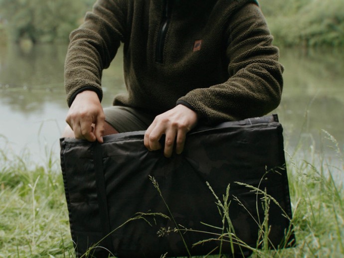 Podloška za ribu Delphin CarpMAT BANX Camo