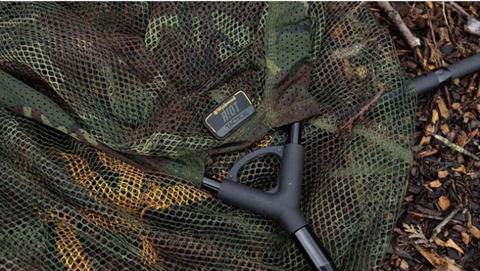 Podmetač Wychwood Riot Tactical 42“ 6ft/180cm Landing Net 2pc Handle