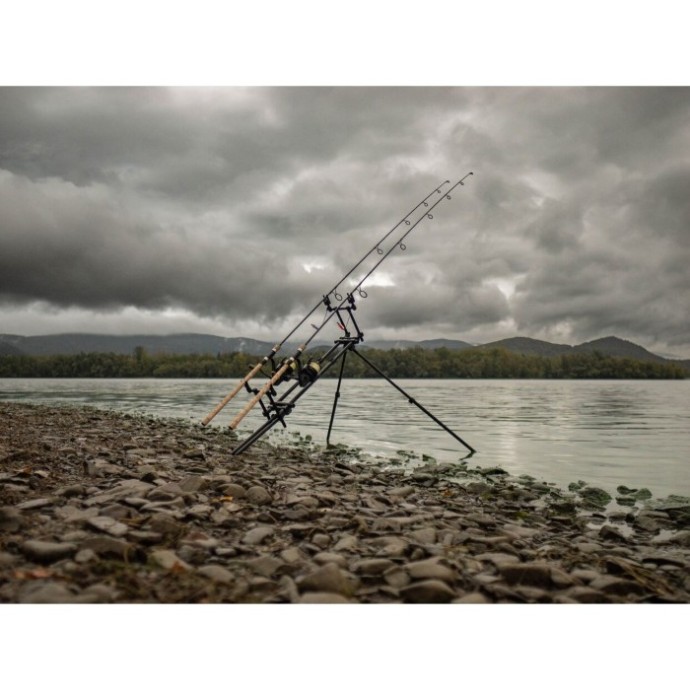 Postolje Giants Fishing Luxury Rod Pod 3 Rods