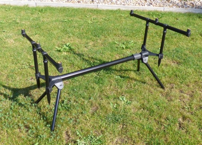 Postolje Giants Fishing Rod Pod TR3