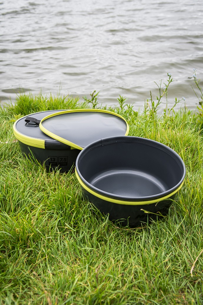Posuda za Mamce Matrix Moulded EVA Bowl With Lid