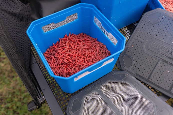 Posuda za mamce Preston 3Pt Venta Window Tub