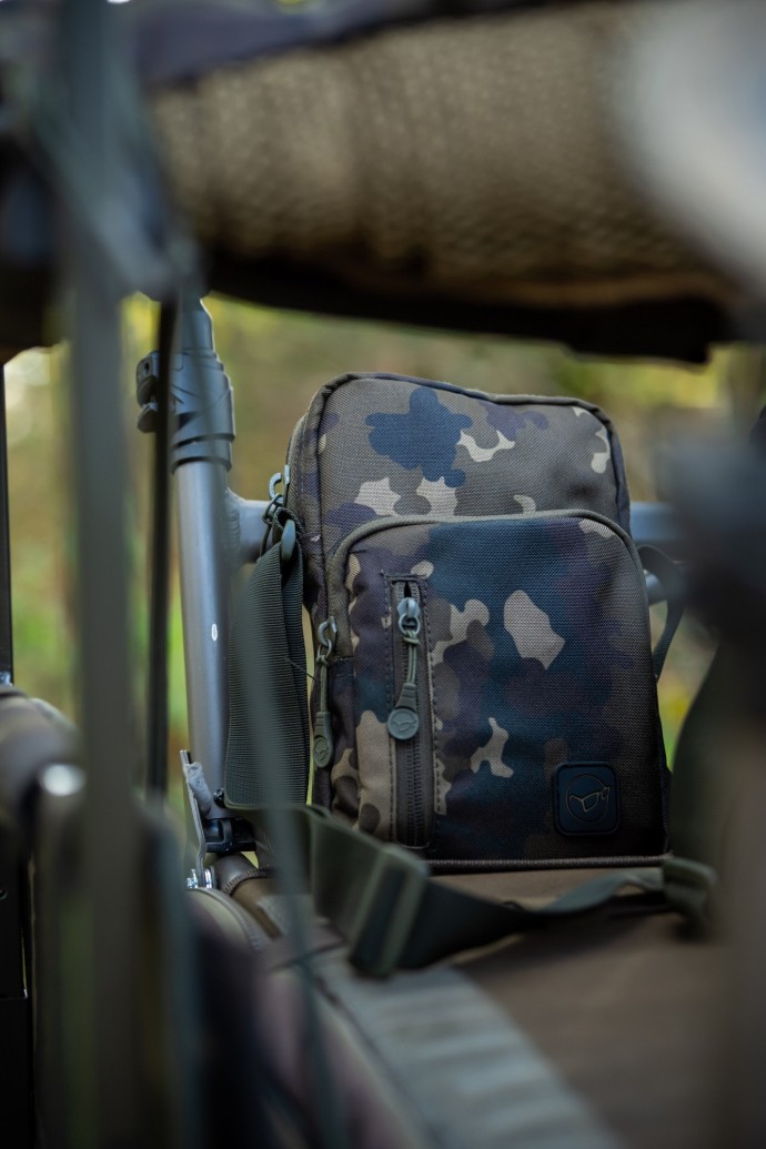 Pouzdro na Příslušenství Korda Essentials Pouch Dark Kamo