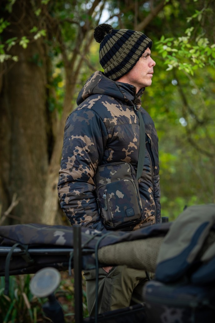 Pouzdro na Příslušenství Korda Essentials Pouch Dark Kamo