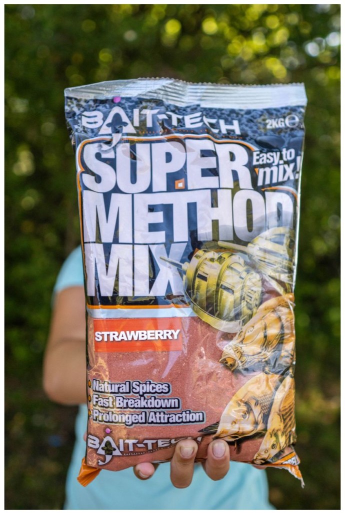 Primama Bait-Tech Super Method Mix Strawberry 2kg