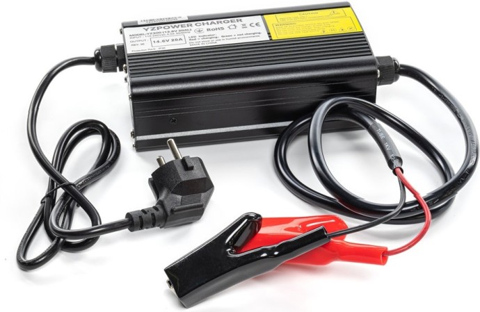 Punjač MHPower za LiFePO4 14,6V