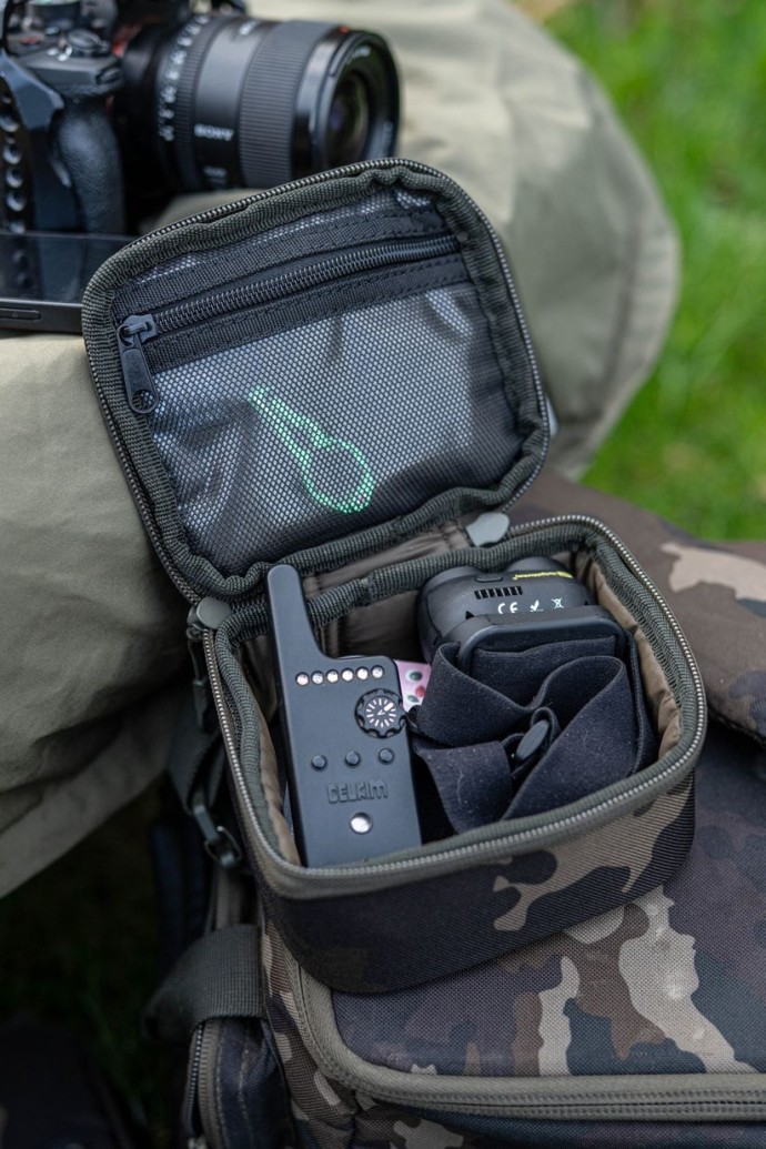 Puzdro na Príslušenstvo Korda Compac 100 Tackle Pouch Dark Kamo