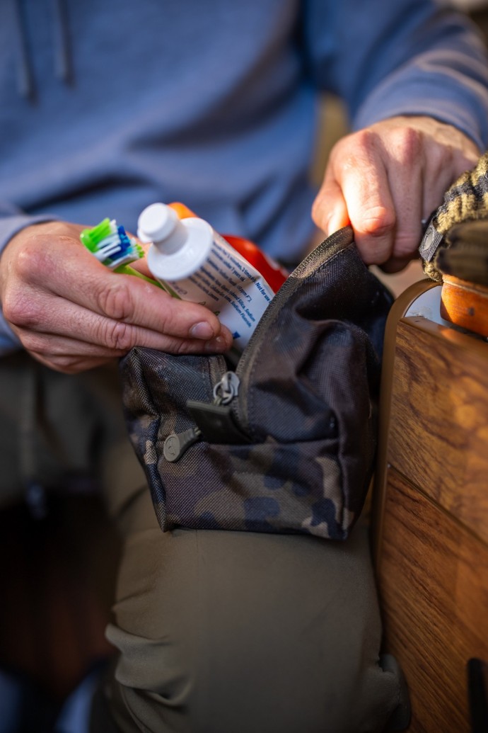 Puzdro na Príslušenstvo Korda Wash Bag Dark Kamo