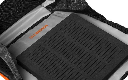 Rezervna Pjena s Prorezima Delphin Crossbody Atak! Swift