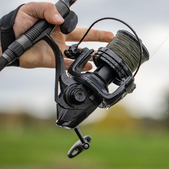 Rola Avid Carp Revolve 8000FD