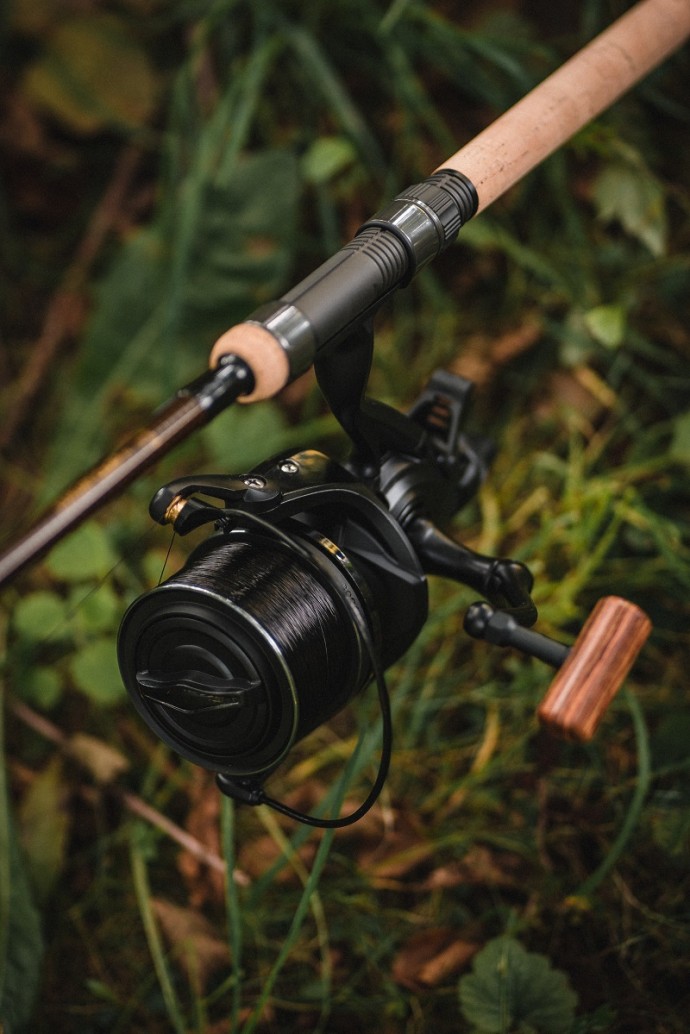 Rola Giants Fishing Deluxe Reel FS 9000 + Cívka 10000 Akcija 1+1