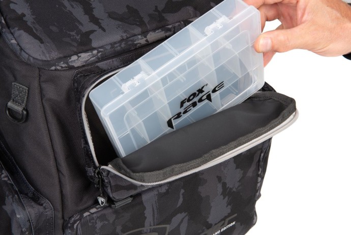 Ruksak Rage Camo Voyager Rucksack + 5x Plastična kutija