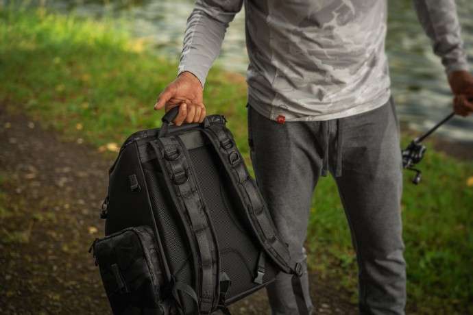 Ruksak Rage Camo Voyager Rucksack + 5x Plastična kutija