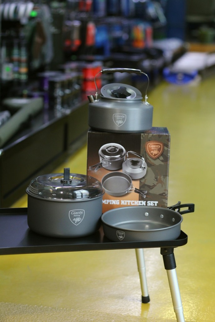 Set posuđa Giants Fishing s kuhalom 3 Piece Pan & Kettle Set