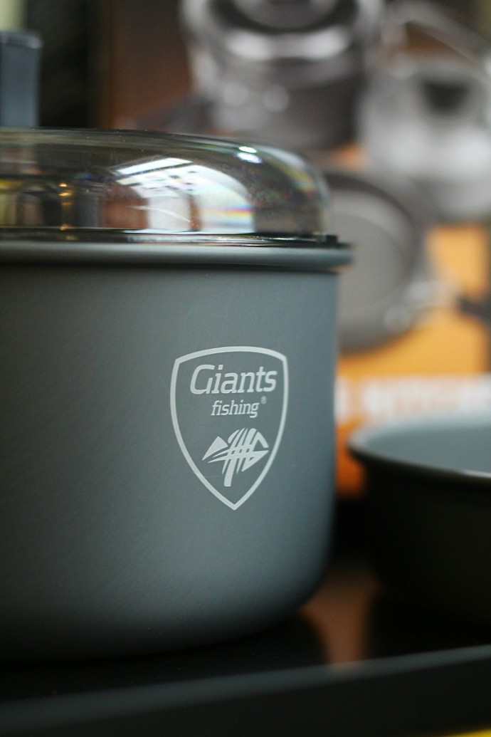 Set posuđa Giants Fishing s kuhalom 3 Piece Pan & Kettle Set