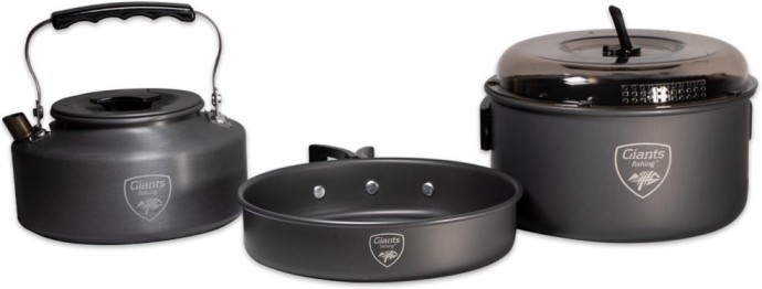Set Posuđa Giants Fishing s Kuhalom + Nehrđajuća Thermo Šalica