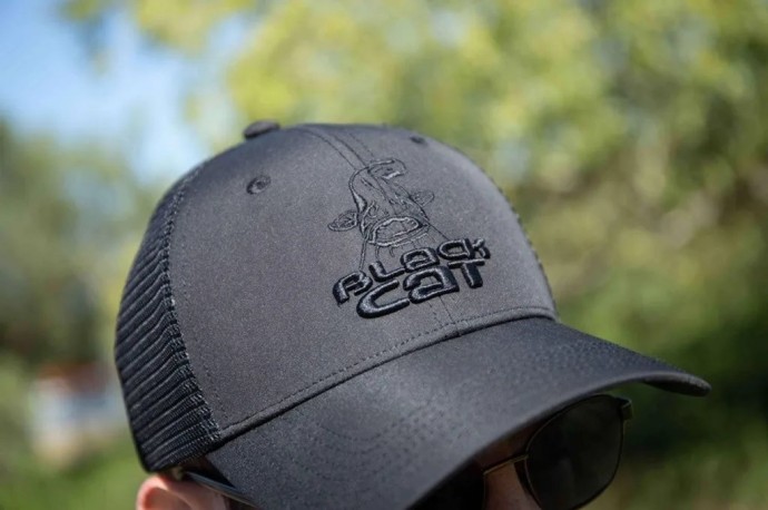Šiltovka Black Cat Black Trucker Cap