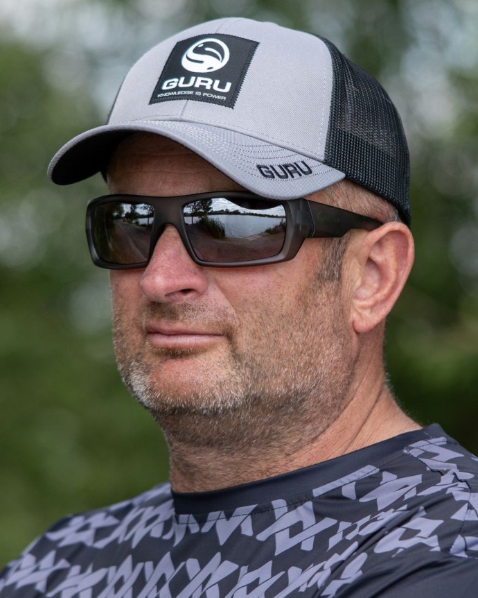 Šiltovka Guru Grey Patch Trucker Cap