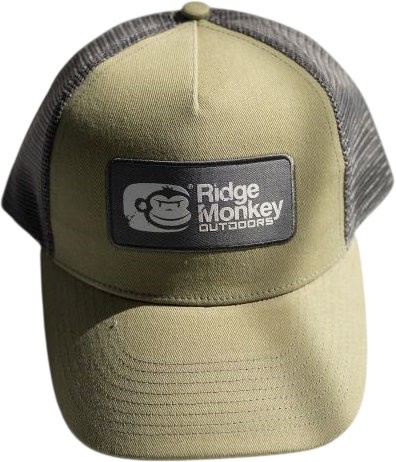 Šiltovka RidgeMonkey Stack Logo Badge Trucker Cap