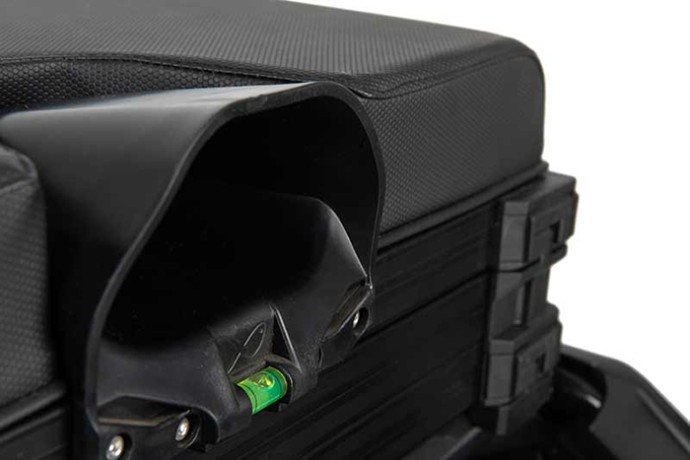 Sjedalački Box Matrix S36 Pro Black