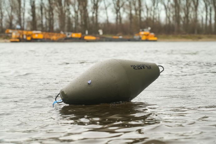 Somovska plutača Black Cat Big Flow Buoy