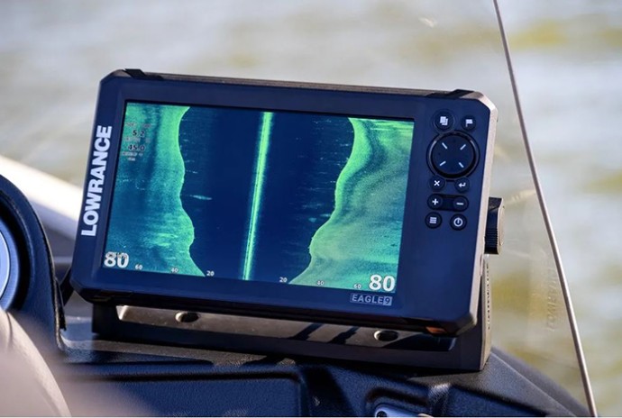 Sonar Lowrance Eagle 9 Sa Sondom Tripleshot HD + Baterija i Punjač BESPLATNO