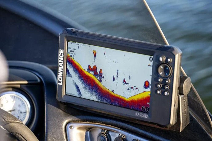 Sonar Lowrance Eagle 9 Sa Sondom Tripleshot HD + Baterija i Punjač BESPLATNO
