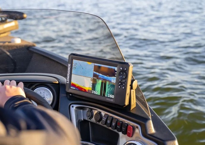 Sonar Lowrance Eagle 9 Sa Sondom Tripleshot HD + Baterija i Punjač BESPLATNO