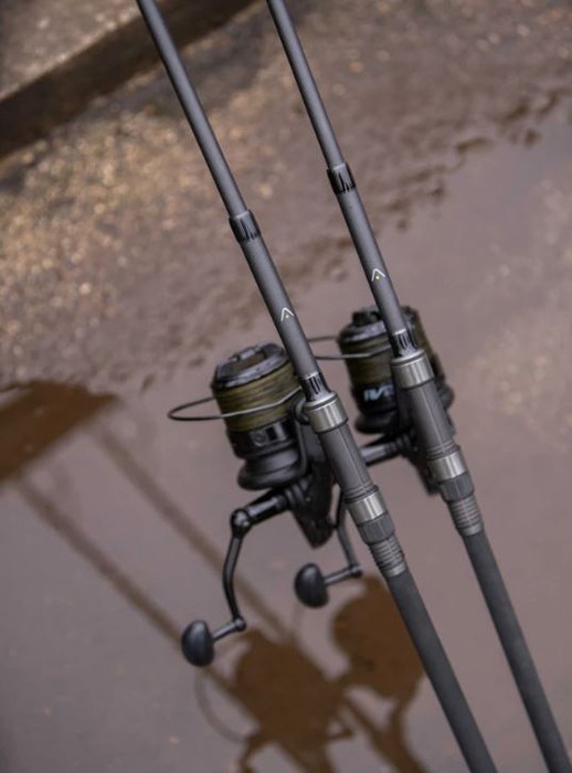 Štap Avid Carp React
