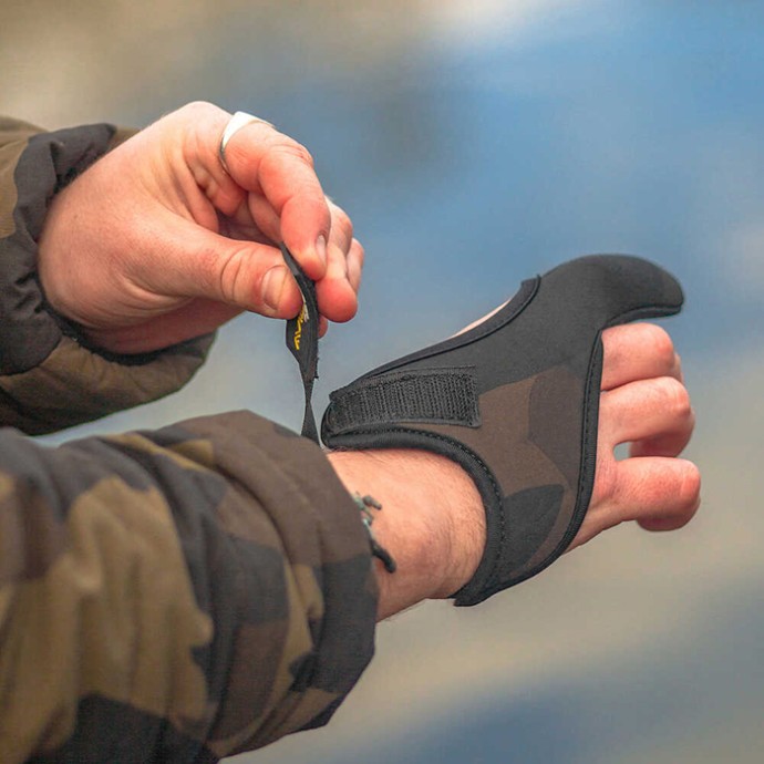 Štitnik za prst Avid Carp Neoprene Finger Stall