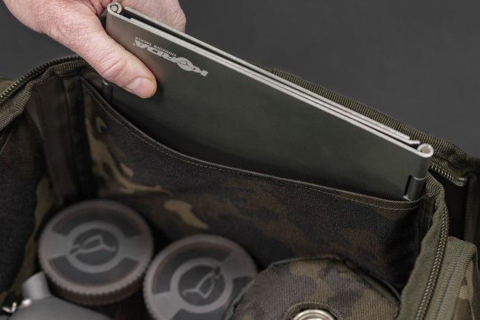 Taška Korda Compac Utility Bag Large Dark Kamo