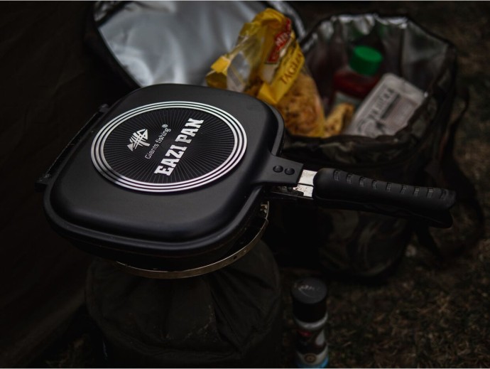 Tava za kuhanje Giants Fishing Eazi Pan Medium + Inox Thermo šalica