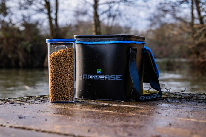 Torba Preston Hardcase Bait Safe