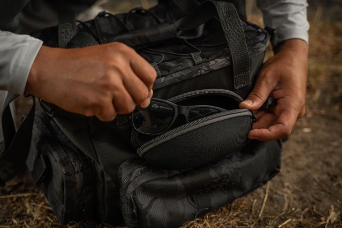 Torba Rage Voyager Camo Medium Tackle Bag