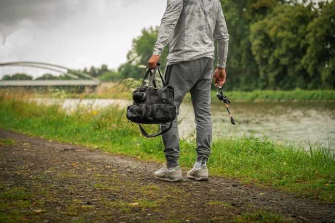 Torba Rage Voyager Camo Medium Tackle Bag