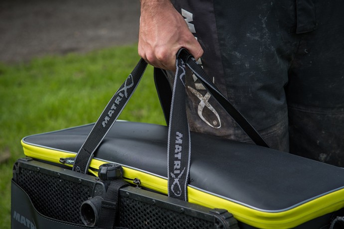 Torba za čuvarice Matrix Horizon X EVA Multi Net Bag Small