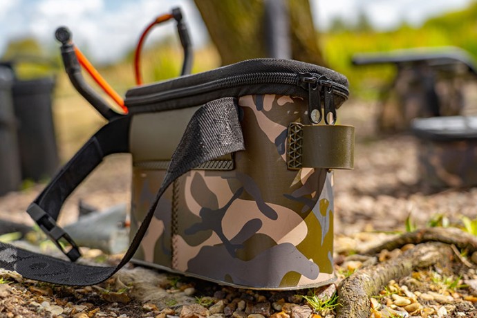 Torbica oko struka Fox Aquos Camolite Bait Belt