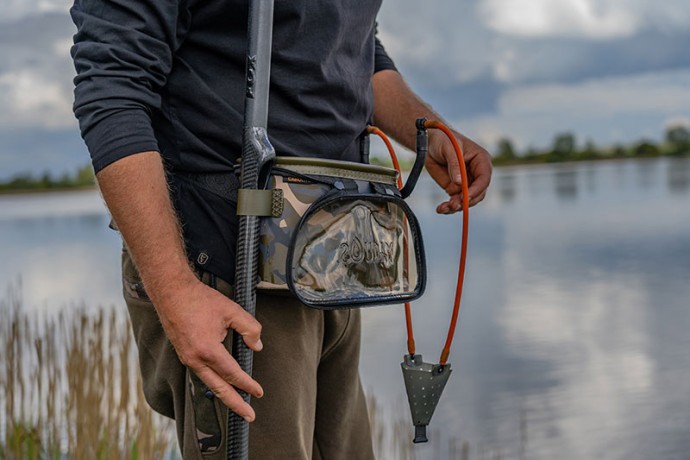 Torbica oko struka Fox Aquos Camolite Bait Belt