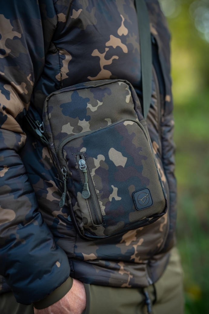 Torbica za pribor Korda Essentials Pouch Dark Kamo