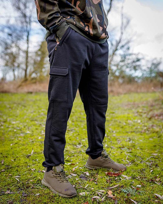 Trenirka Fox LW Black/Camo Combat Joggers