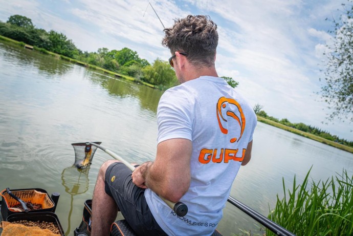 Tričko Guru Semi Logo Tee White