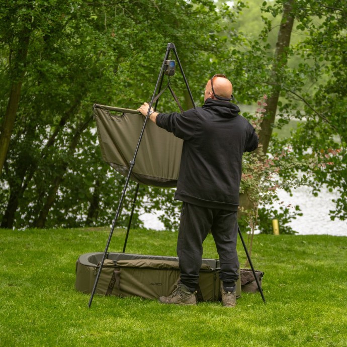 Tronožac za vaganje Avid Carp PRO-Tect Deluxe Tripod